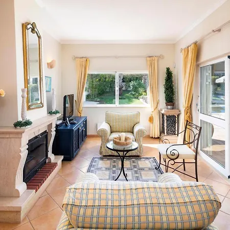 Quintus Court Villa Albufeira